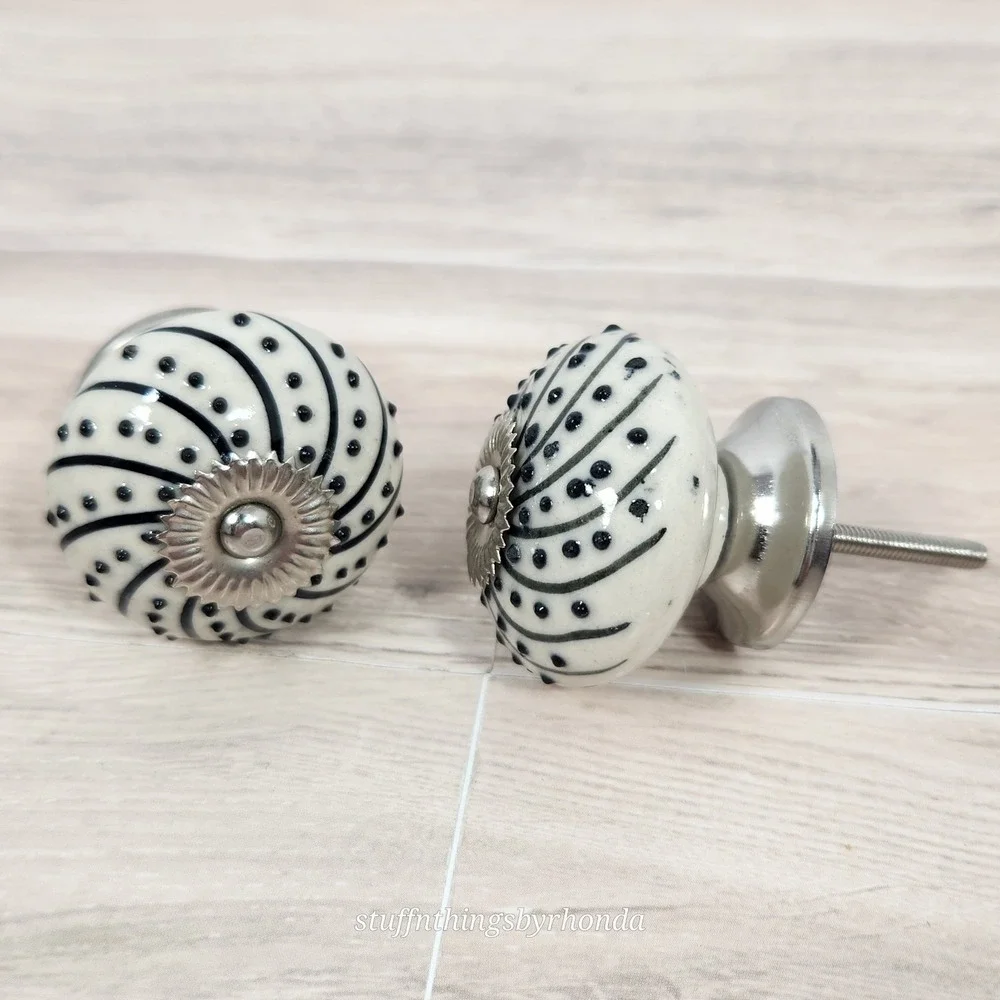 Hobby Lobby Ceramic‎ Drawer/ Cabinet Knobs Ivory, Black & Silver Ornate Dotted